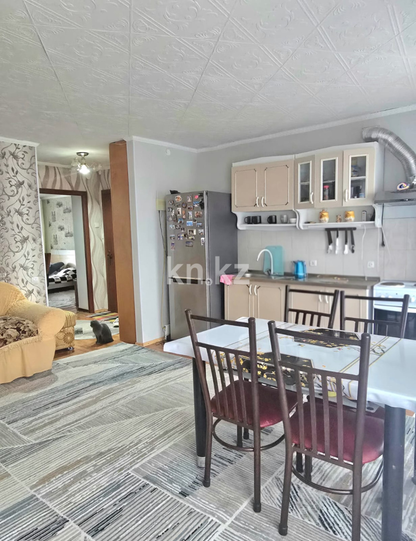 Продажа 3-комнатной квартиры, 58.9 м² - Продажа жилой и коммерческой недвижимости в Усть-Каменогорске фото 1 из 8