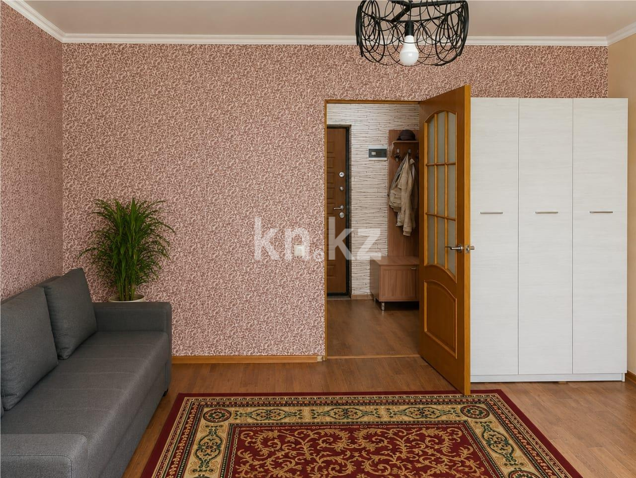 Продажа 2-комнатной квартиры, 54 м² - Продажа квартир в Караганде - страница 2 фото 2 из 10