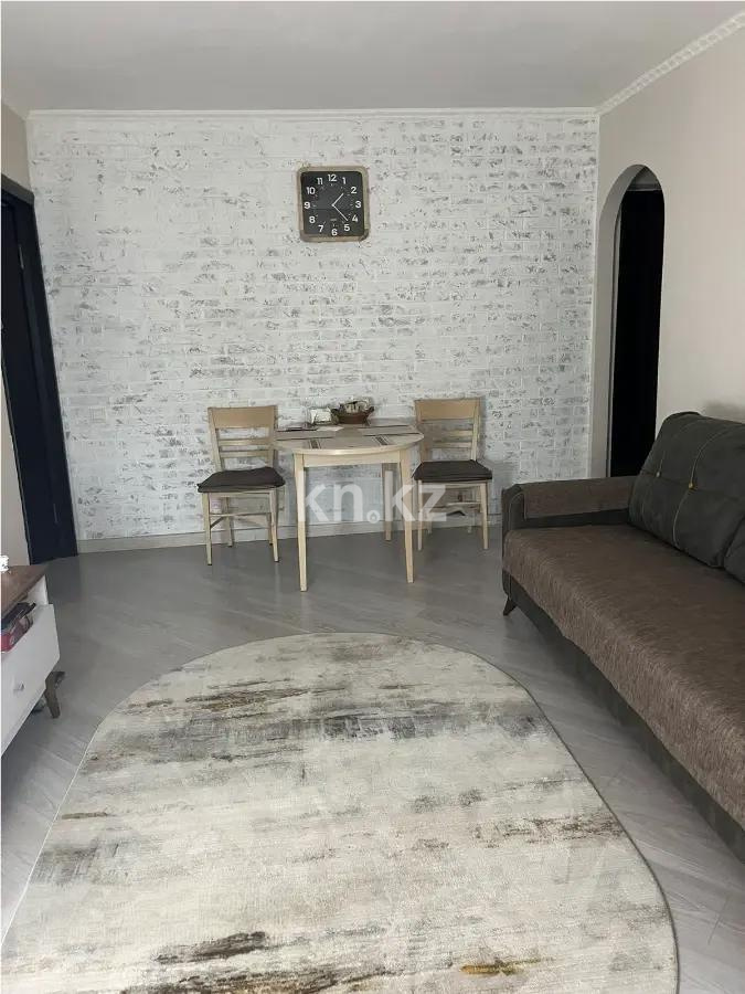 Продажа 3-комнатной квартиры, 60 м², мкр-н Алтай-1, дом  4 - Продажа квартир в Алматы фото 1 из 13