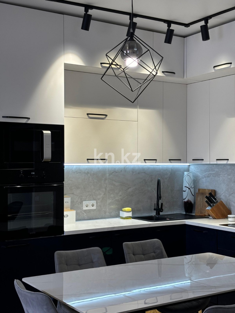 Продажа 2-комнатной квартиры, 74.1 м², ул. Бегалина в Алматы - фото 12