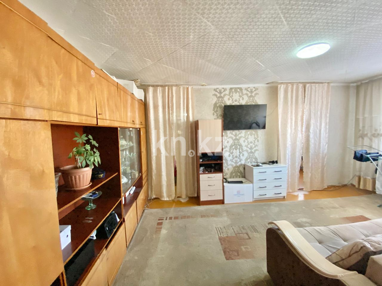 Продажа 4-комнатной квартиры, 61 м², ул. Орлова - Продажа квартир в Караганде фото 3 из 15