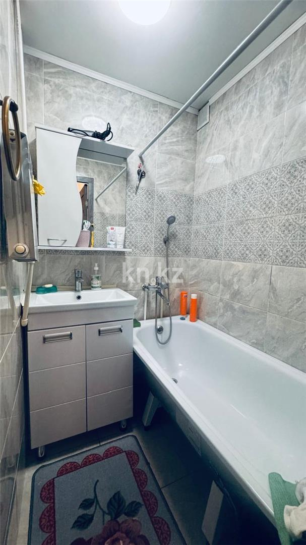 Продажа 5-комнатной квартиры, 84 м², 1 кв-л - Продажа  пятикомнатных квартир в Караганде фото 12 из 16