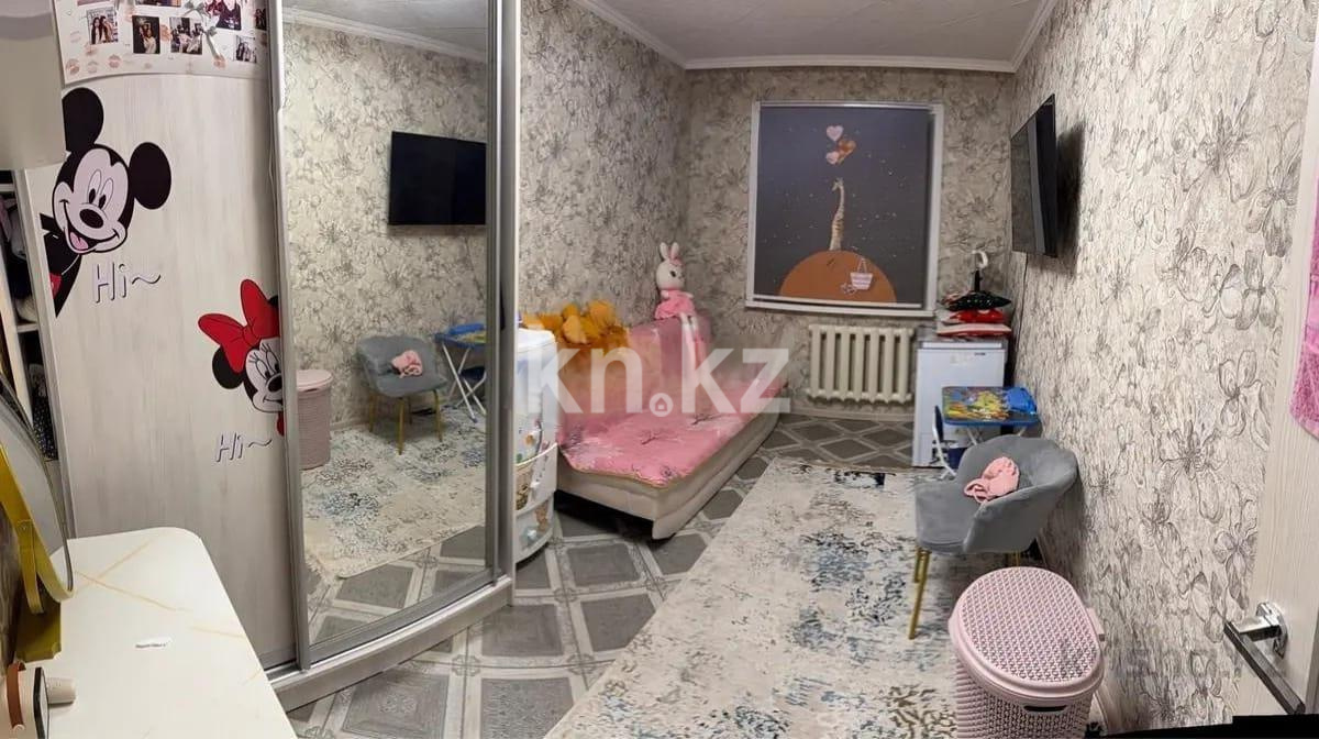 Продажа 3-комнатной квартиры, 62 м², ул. Муканова в Караганде - фото 2