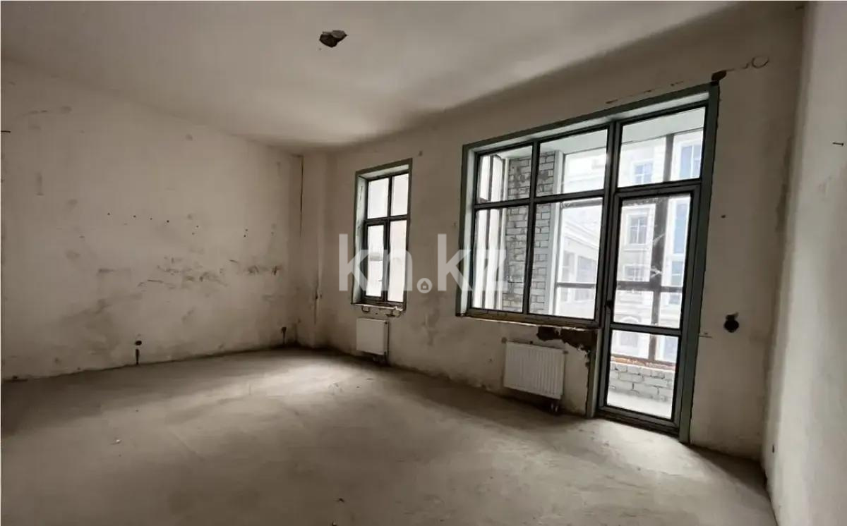 Продажа 3-комнатной квартиры, 136 м², ул. Акмешит, дом  19/1 в Астане