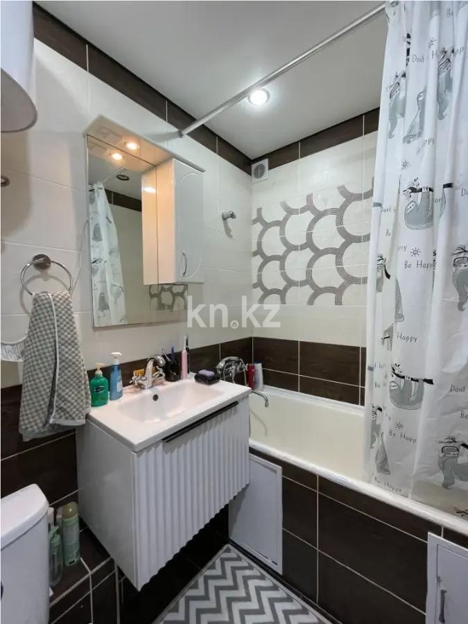 Продажа 2-комнатной квартиры, 44 м², мкр-н Восток-2, дом  9 в Караганде - фото 3