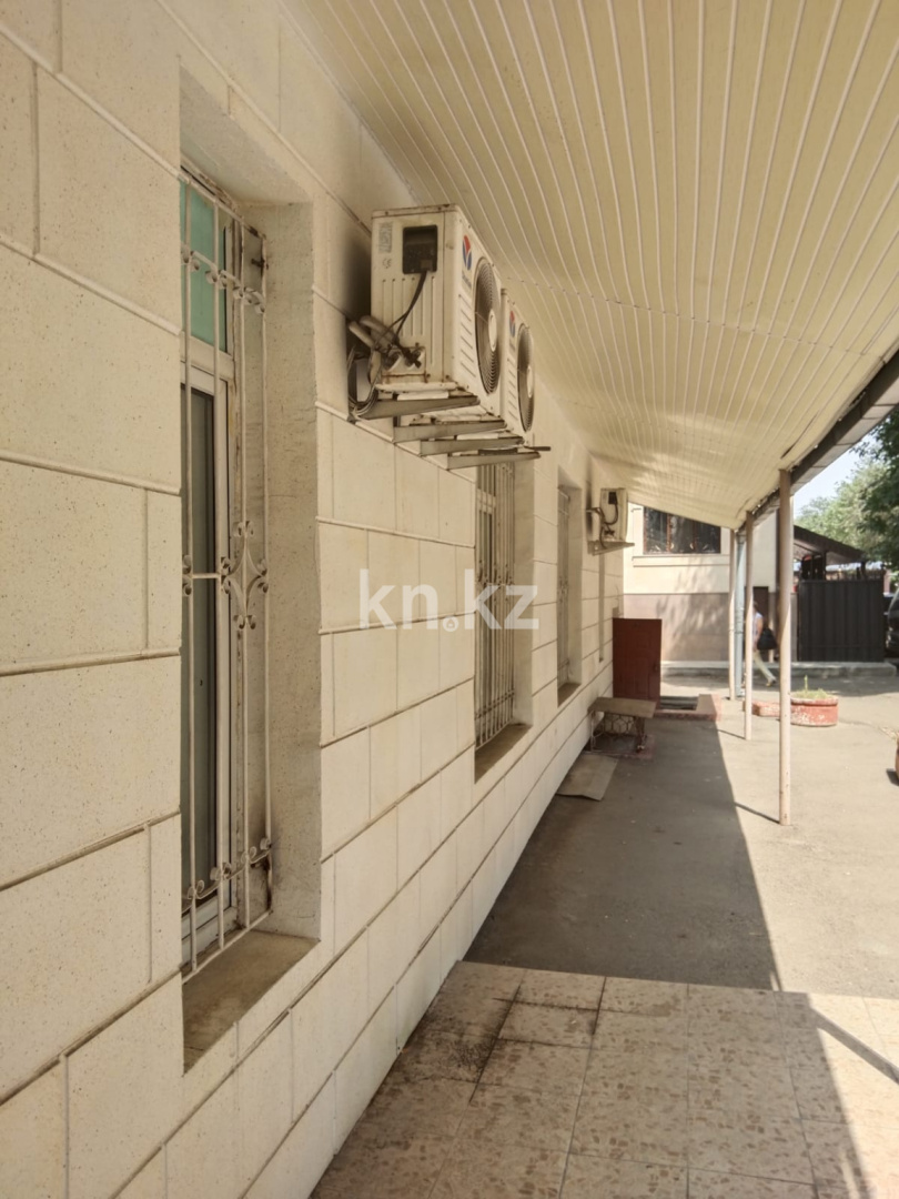 Аренда , мкр-н Аксай-4, дом  96а - Аренда квартир помесячно в Казахстане фото 1 из 8