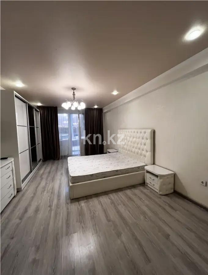 Продажа 2-комнатной квартиры, 65 м², ул. Толе би, дом  273/5 в Алматы - фото 2