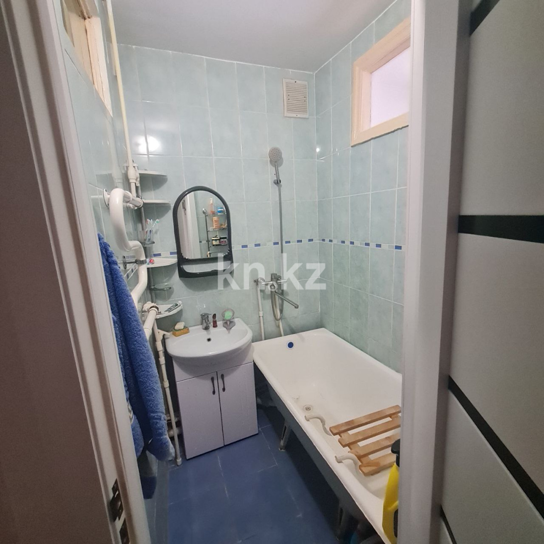 Продажа 3-комнатной квартиры, 57 м², мкр-н 14, дом  22 - Продажа  трехкомнатных квартир в Караганде без посредников с фото фото 7 из 7