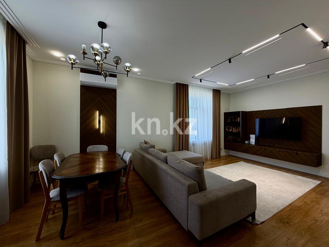 Продажа 4-комнатной квартиры, 102 м² в Караганде