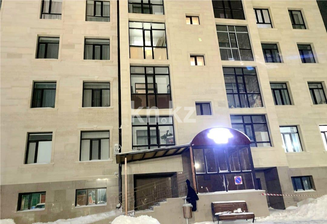 Продажа 3-комнатной квартиры, 93 м², ул. Гапеева в Караганде - фото 2