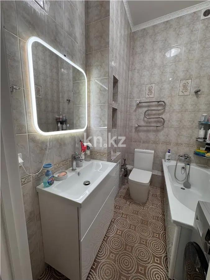 Продажа 3-комнатной квартиры, 71 м², пр. Кошкарбаева, дом  34 в Астане - фото 4