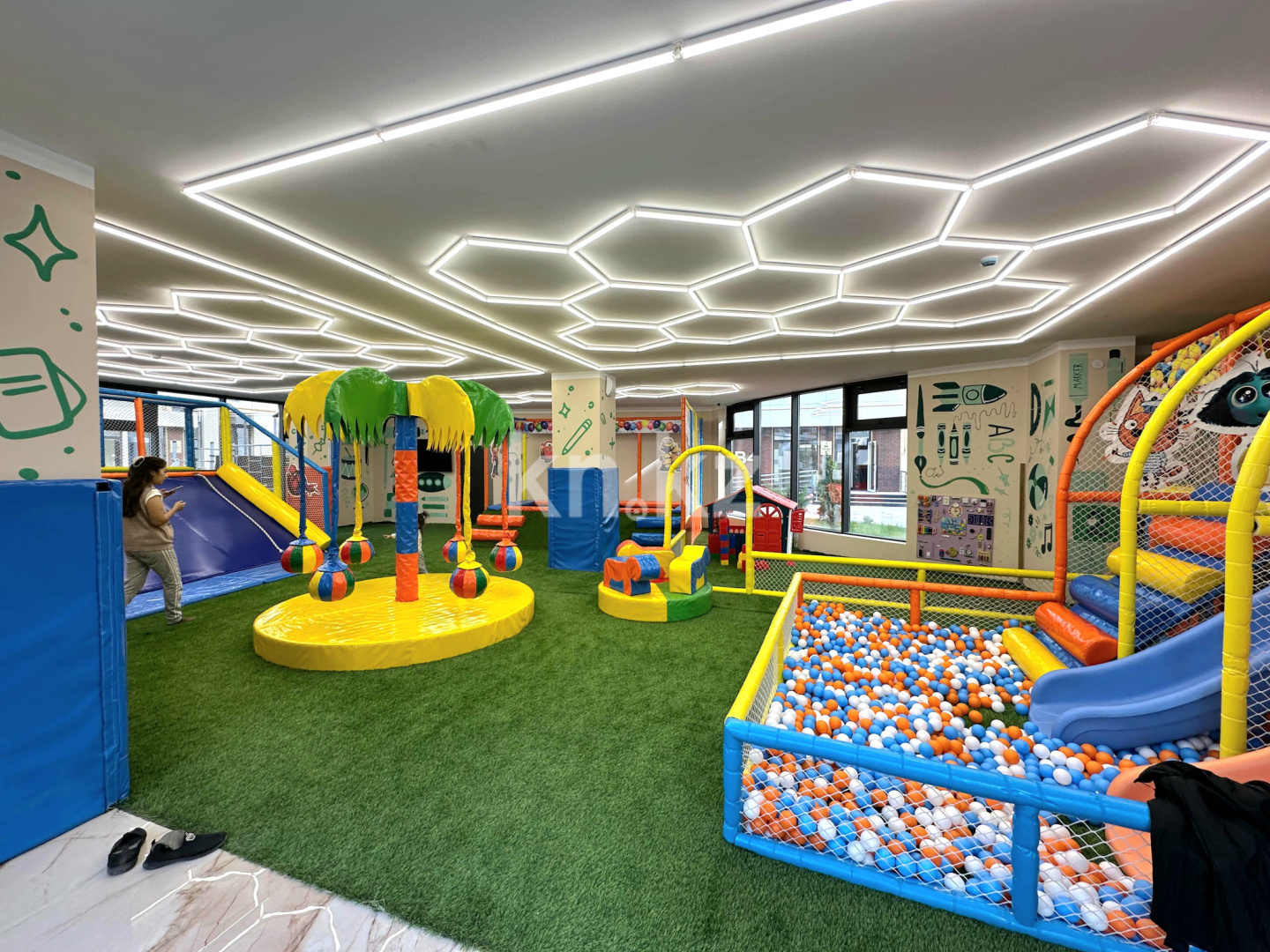 Продажа 2-комнатной квартиры, 79 м², ул. Байтерекова, дом  2б - Продажа квартир в новостройках Шымкента фото 27 из 34