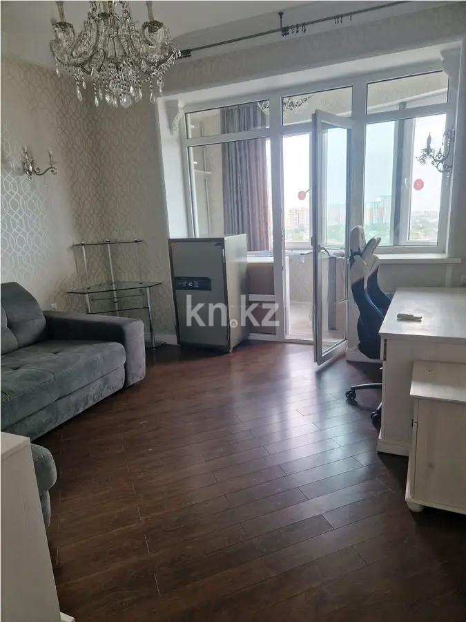 Продажа 3-комнатной квартиры, 100 м², пр. Абая, дом  150/230 в Алматы - фото 2