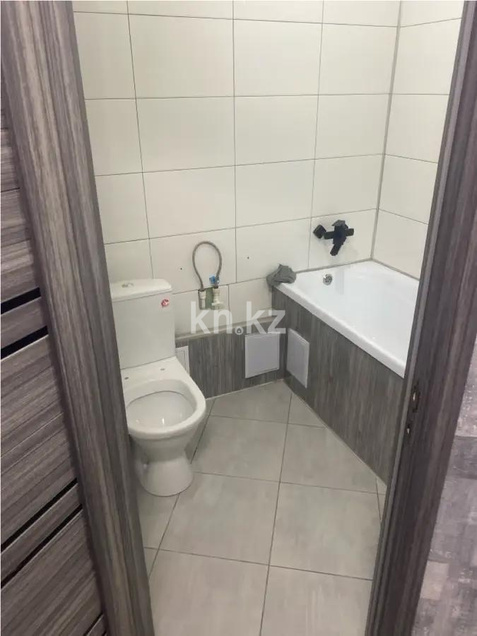 Продажа 1-комнатной квартиры, 36 м², ул. Крылова, дом  48 в Караганде - фото 2