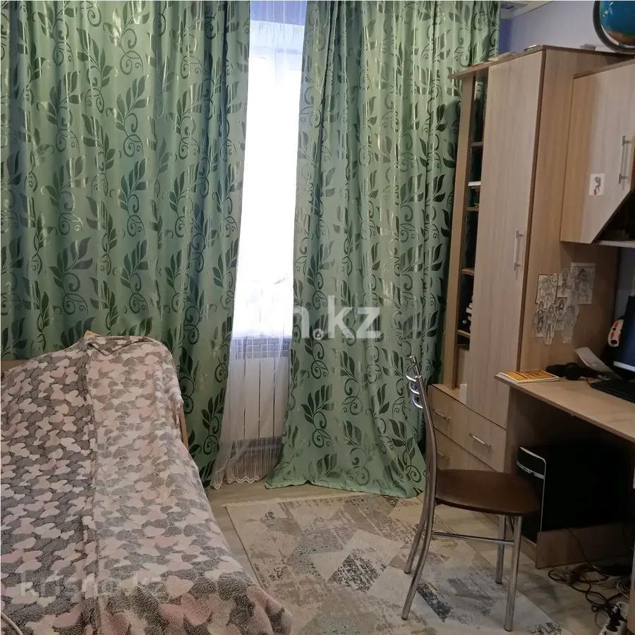Продажа 4-комнатной квартиры, 79 м², мкр-н Голубые Пруды, дом  6 - Продажа квартир в Караганде без посредников с фото фото 1 из 4