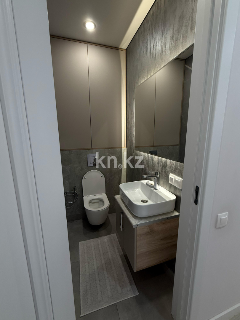 Продажа 3-комнатной квартиры, 95 м², пр. Туран, дом  55 - ул. Орынбор в Астане - фото 24