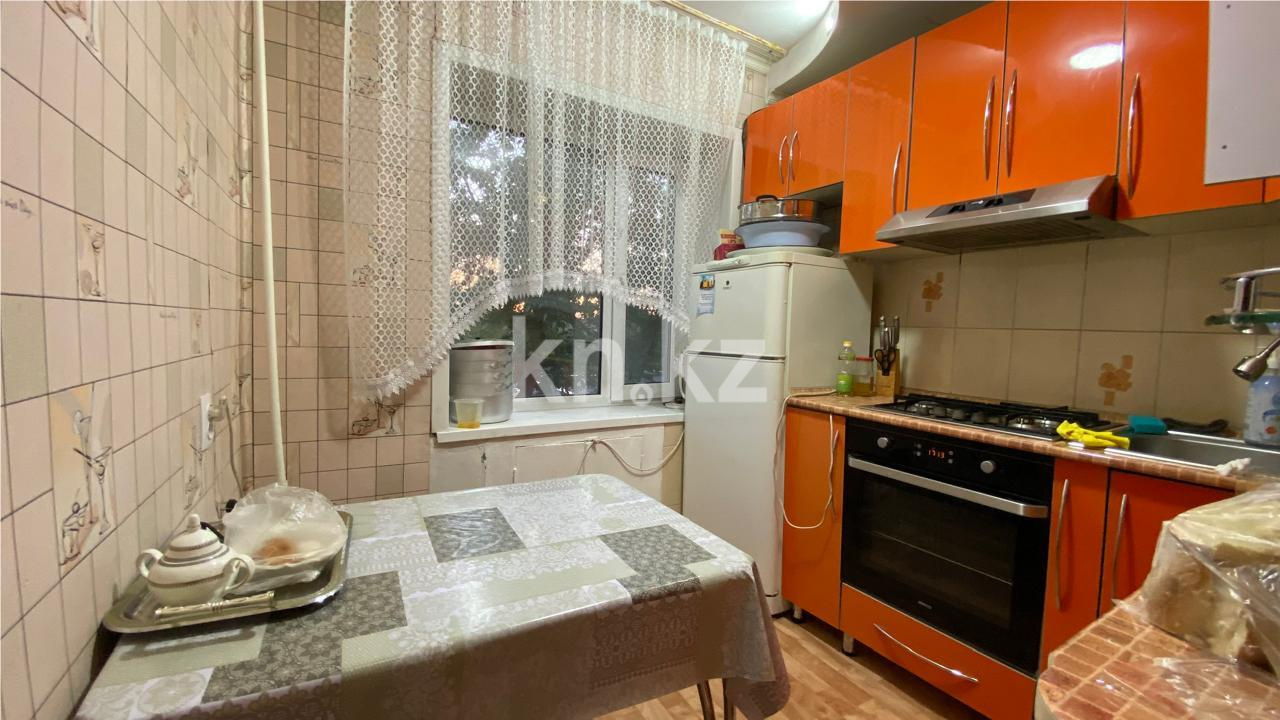 Продажа 2-комнатной квартиры, 42 м², мкр-н 17 в Караганде - фото 5