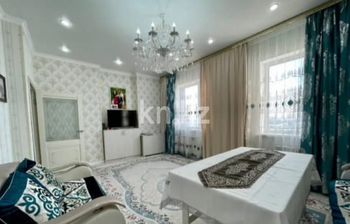 Продажа 3-комнатной квартиры, 76 м², ул. Дюсембекова, дом  44/2 - Продажа  трехкомнатных квартир в Караганде фото 3 из 11