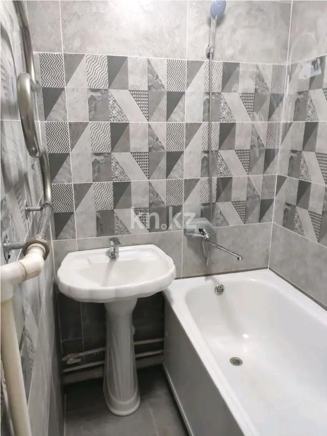 Продажа 3-комнатной квартиры, 48 м², ул. Муканова, дом  24 - Продажа  трехкомнатных квартир в Караганде фото 4 из 6