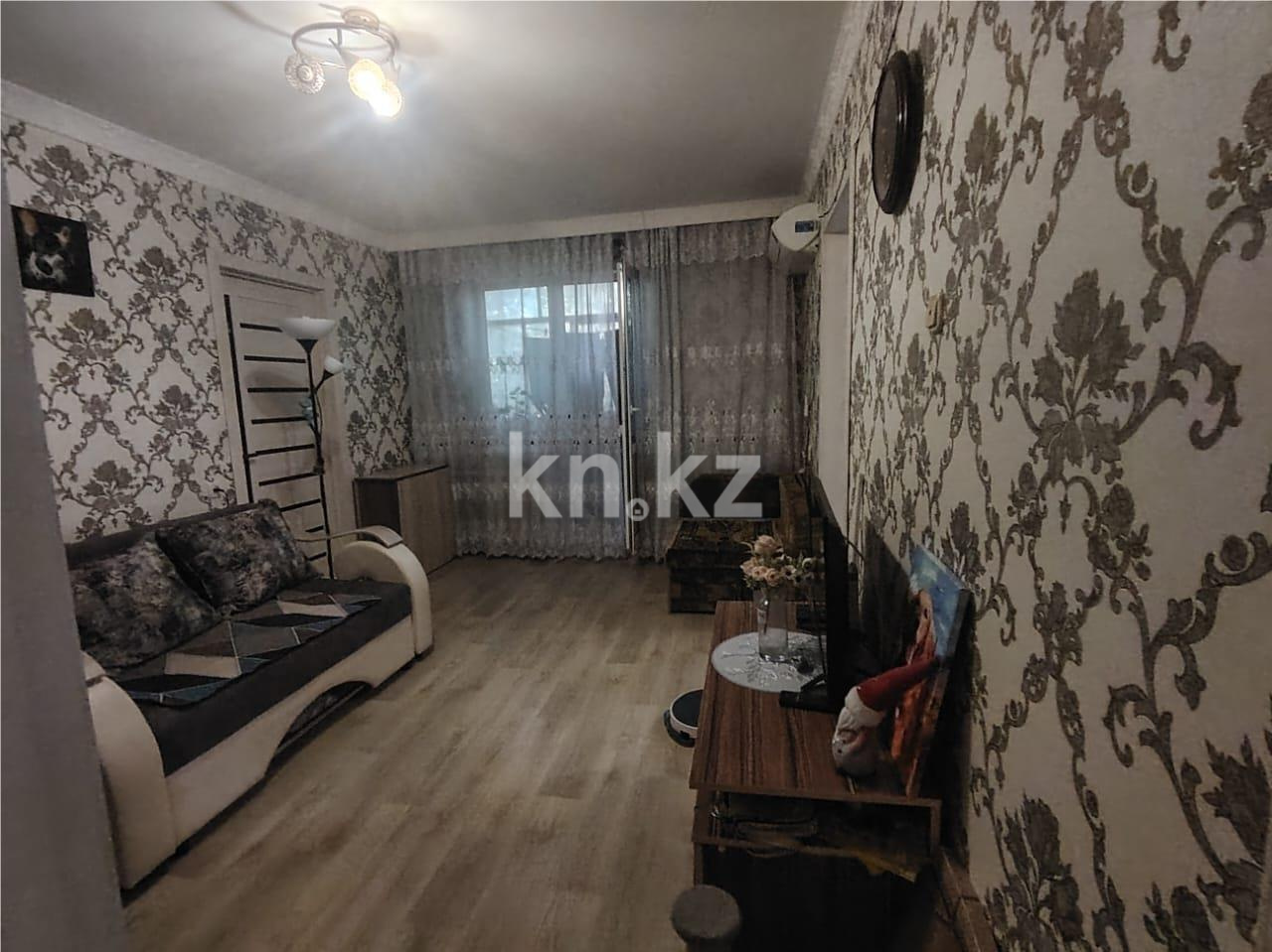 Продажа 3-комнатной квартиры, 47 м², мкр-н 7-й, дом  20 - Продажа квартир в Темиртау фото 1 из 22
