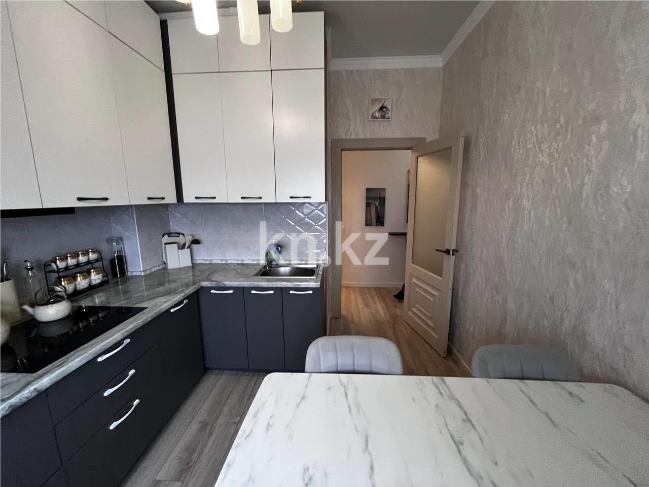 Продажа 3-комнатной квартиры, 68 м², ул. Дюсембекова - Продажа и аренда недвижимости в Караганде фото 18 из 52