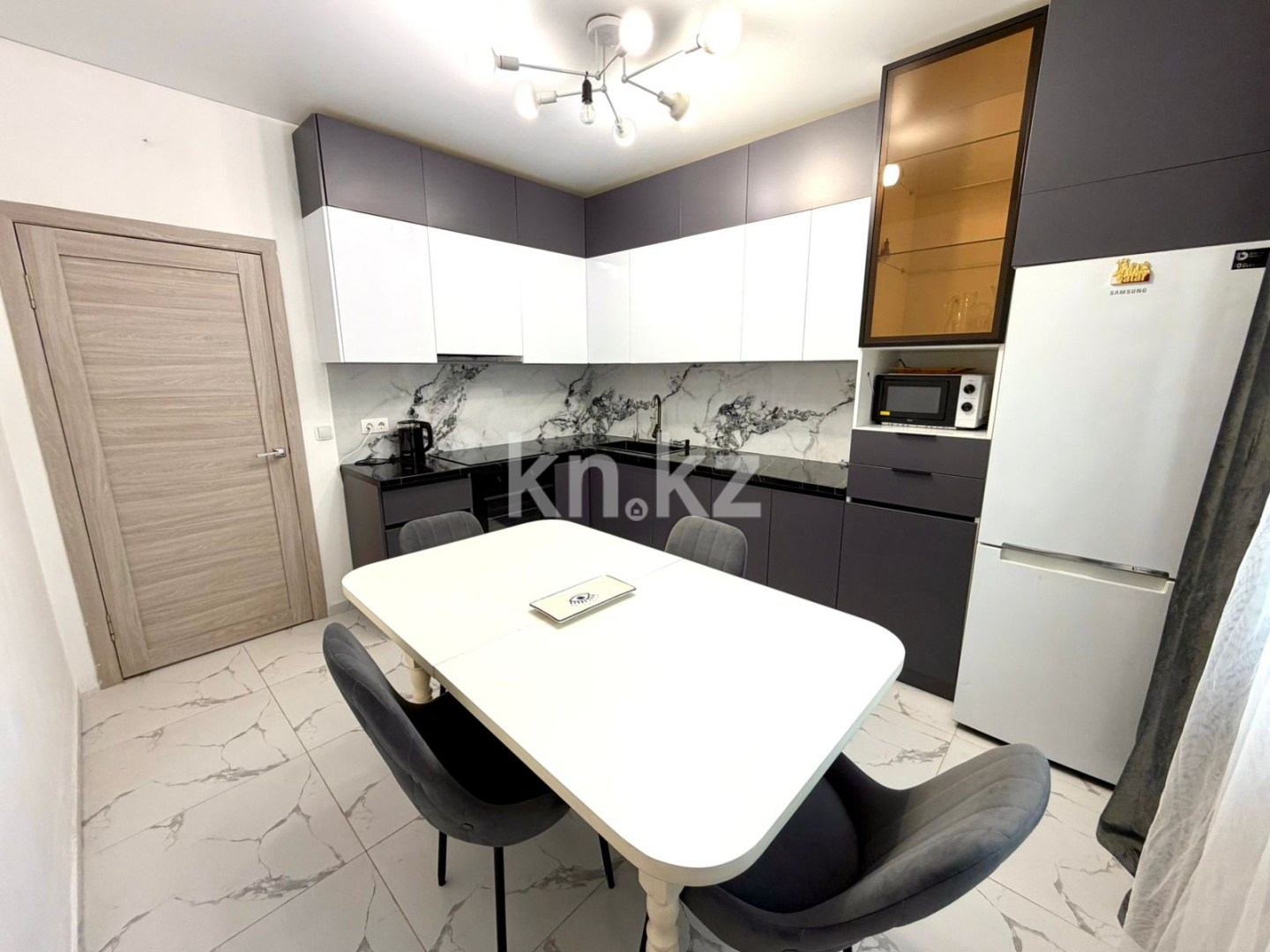 Продажа 2-комнатной квартиры, 61.6 м² в Алматы - фото 2