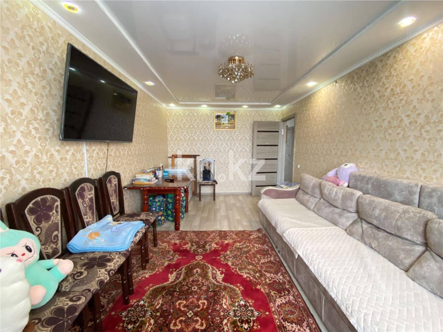 Продажа 3-комнатной квартиры, 64 м², ул. Муканова, дом  4 - Продажа  трехкомнатных квартир в Караганде фото 2 из 15