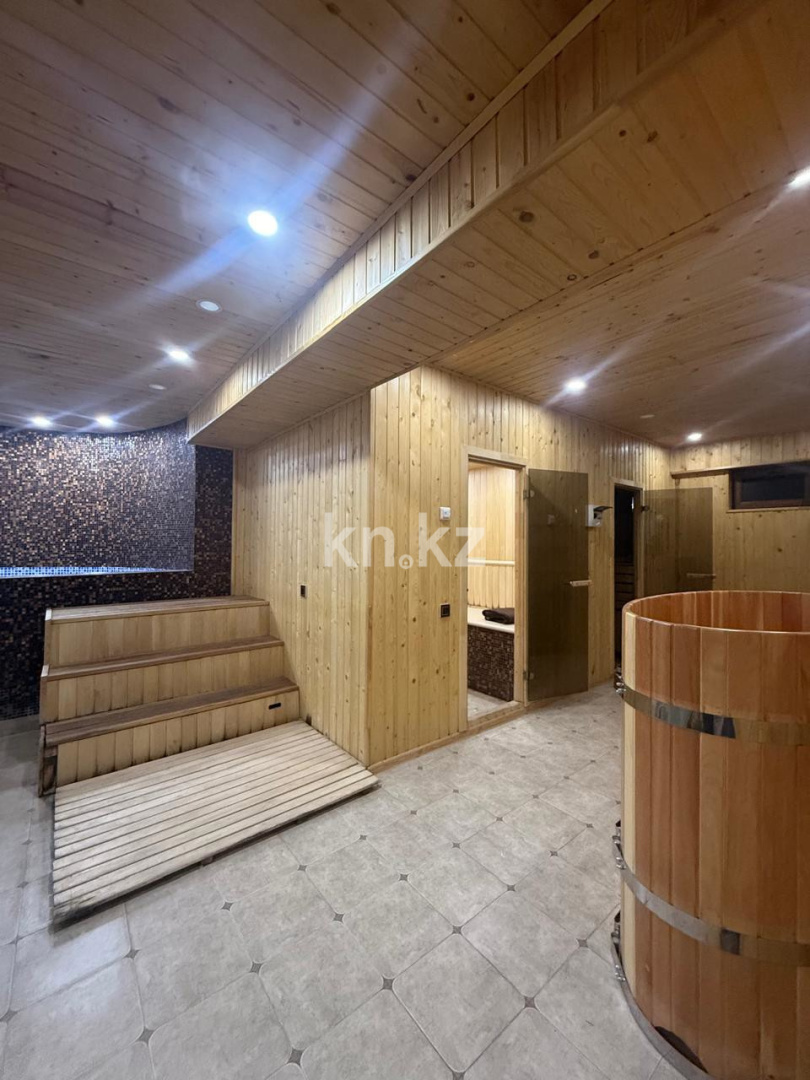 Продажа дома, 600 м², ул. Жамакаева в Алматы - фото 9