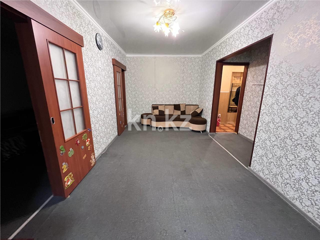 Продажа 2-комнатной квартиры, 43 м², ул. Лободы - Продажа квартир в Караганде фото 3 из 12