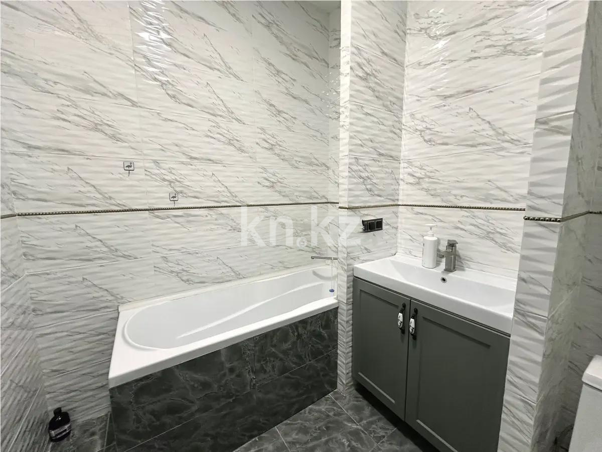 Продажа 1-комнатной квартиры, 54 м², мкр-н Мамыр-1, дом  26/1 в Алматы - фото 2