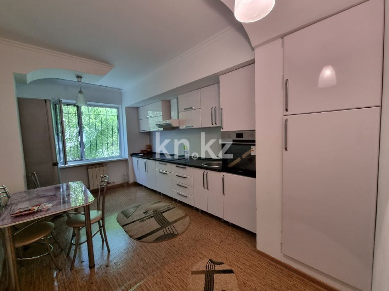 Продажа 2-комнатной квартиры, 65 м², пр. Шахтеров, дом  31б - Продажа квартир в Караганде фото 1 из 18