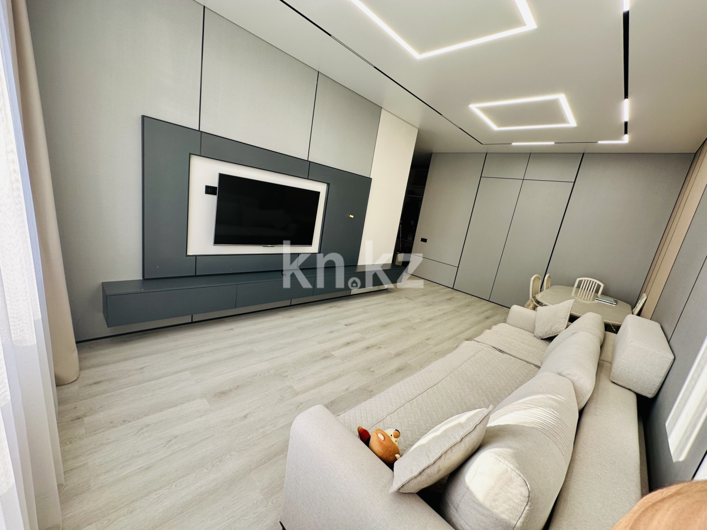 Продажа 3-комнатной квартиры, 95 м² - Продажа квартир в р-не Есиль Астаны фото 11 из 12