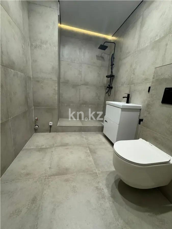 Продажа 2-комнатной квартиры, 50 м², ул. Ауэзова, дом  2/8 в Алматы - фото 2