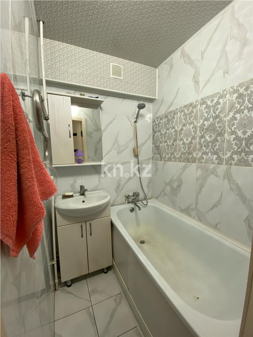 Продажа 4-комнатной квартиры, 76 м², мкр-н Восток-2 в Караганде - фото 10