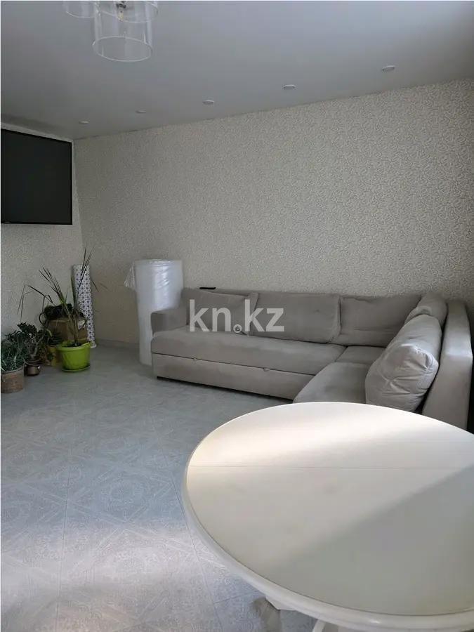 Продажа 4-комнатной квартиры, 90 м² - Продажа квартир от собственников в Караганде фото 1 из 6