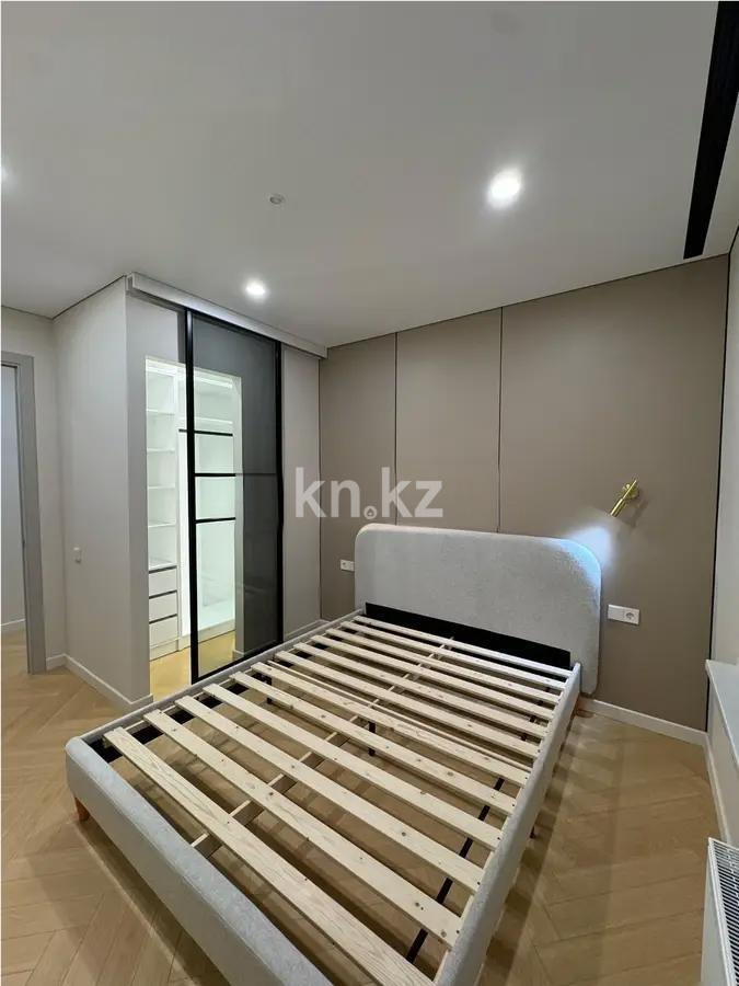 Продажа 3-комнатной квартиры, 65 м², ул. Момышулы, дом  10/12 в Алматы - фото 2