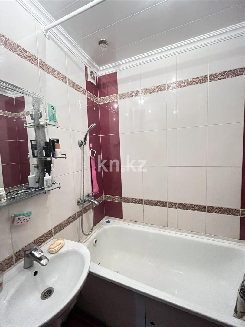 Продажа 2-комнатной квартиры, 49 м², мкр-н Степной-3 - Продажа  двухкомнатных квартир в Караганде фото 6 из 8