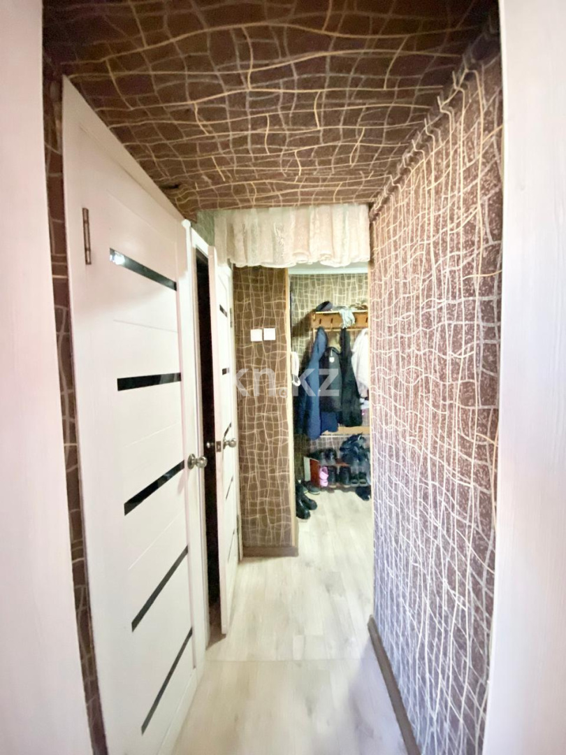 Продажа 4-комнатной квартиры, 61 м², ул. Орлова - Продажа квартир в Караганде фото 11 из 15