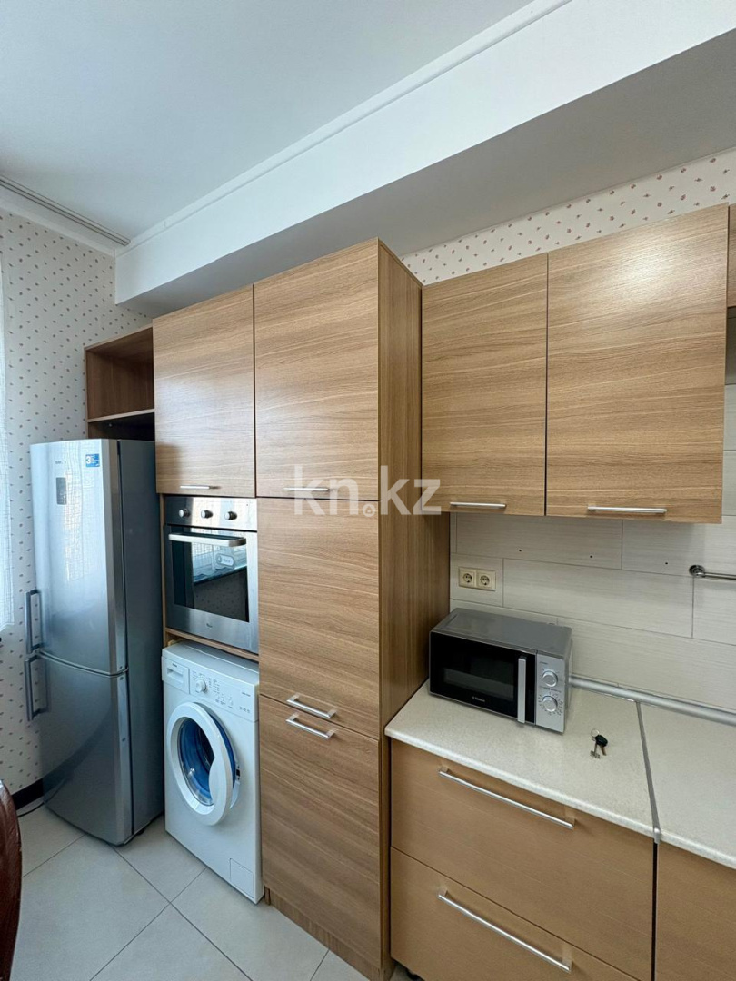 Аренда 2-комнатной квартиры, 80 м² - Аренда  двухкомнатных квартир помесячно в Алматы фото 7 из 13