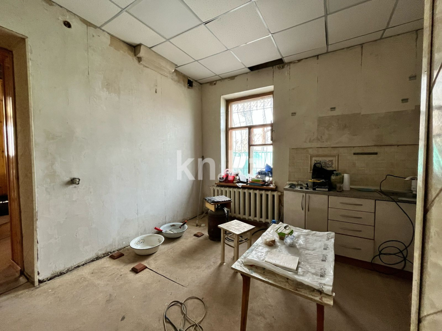 Аренда 5-комнатного дома, 145 м², пр. Бухар-жырау - Аренда жилой и коммерческой недвижимости в Караганде фото 1 из 4