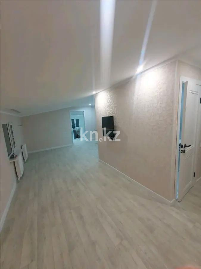 Продажа 3-комнатной квартиры, 65 м², ул. Сейфуллина, дом  69/2 - Продажа  трехкомнатных квартир в Астане без посредников с фото фото 1 из 4