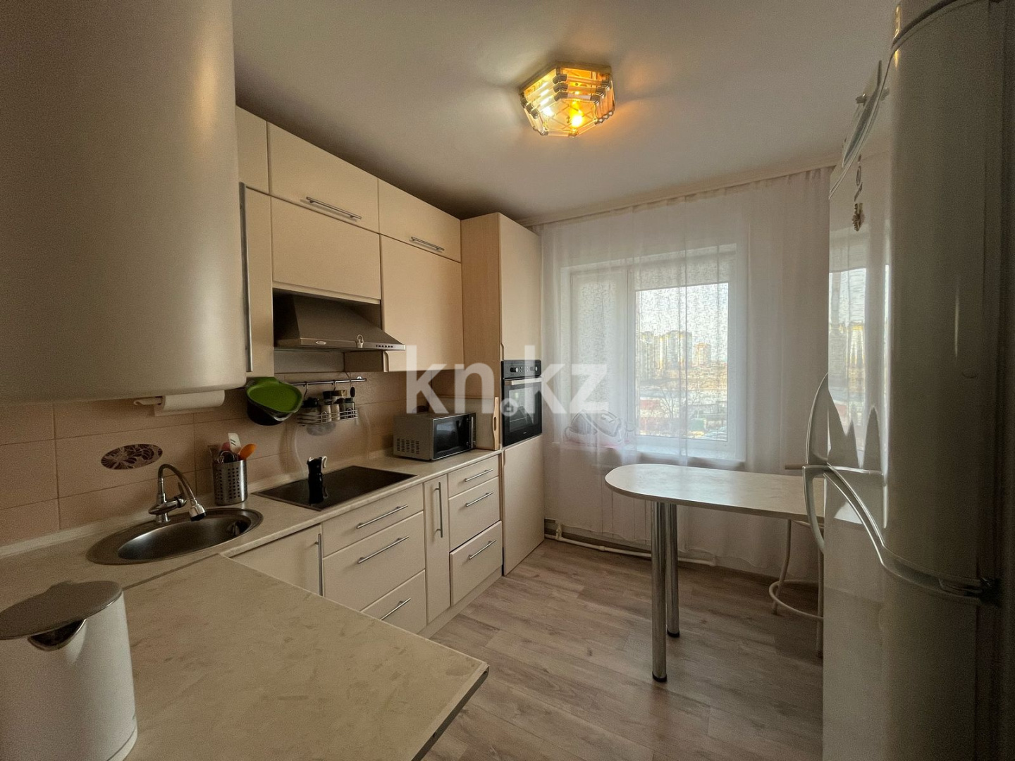 Продажа 3-комнатной квартиры, 63 м², ул. Таттимбета - Продажа  трехкомнатных квартир в Караганде фото 1 из 16
