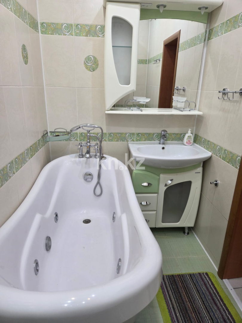 Аренда 3-комнатной квартиры, 82 м² - Аренда  трехкомнатных квартир помесячно в Караганде фото 10 из 12