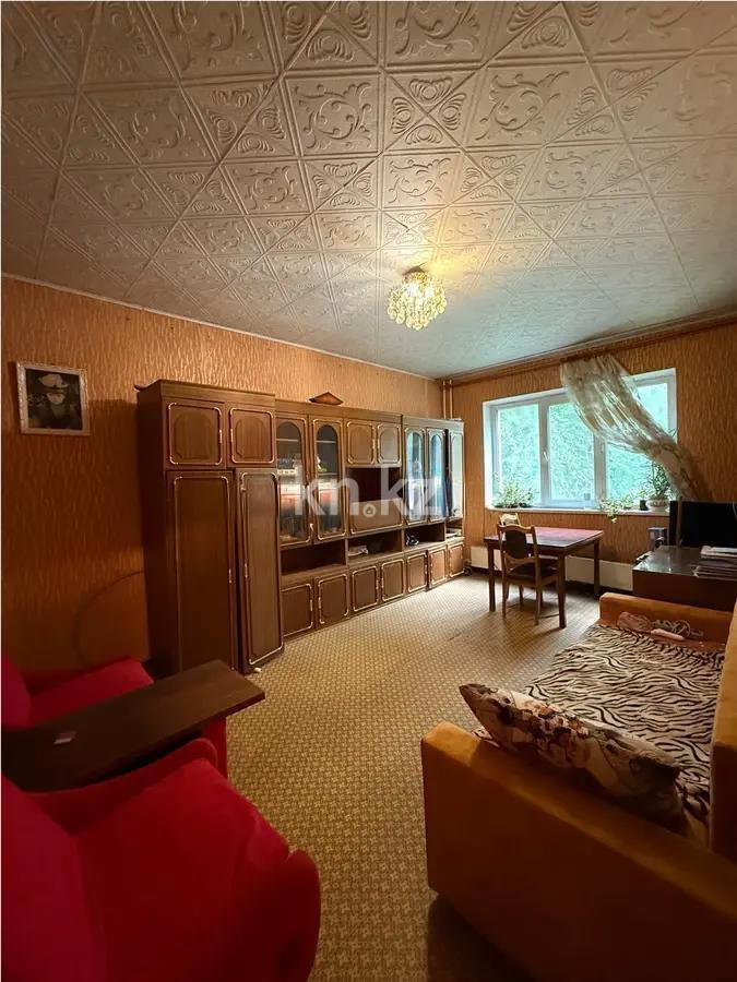 Продажа 3-комнатной квартиры, 65 м², мкр-н Аксай-2, дом  63 в Алматы