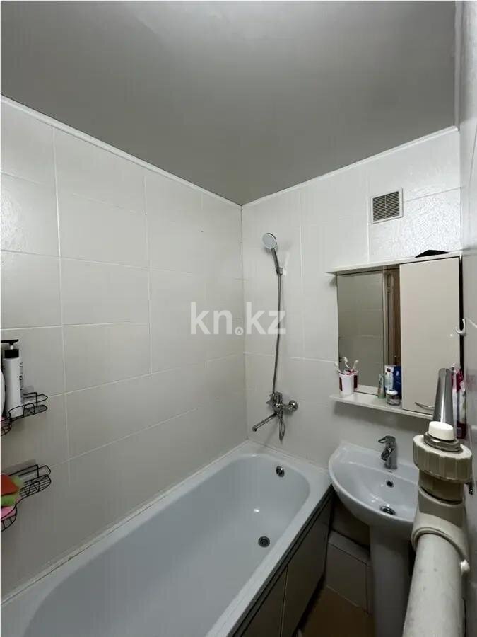 Продажа 4-комнатной квартиры, 60.5 м² в Астане - фото 5