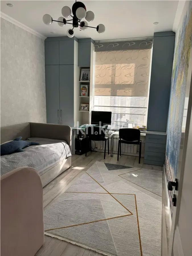 Продажа 3-комнатной квартиры, 92 м², ул. Дюсембекова в Караганде - фото 2