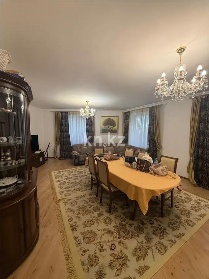 Продажа 3-комнатной квартиры, 115 м², пр. Кошкарбаева, дом  80 - Продажа  трехкомнатных квартир в Астане без посредников фото 1 из 7