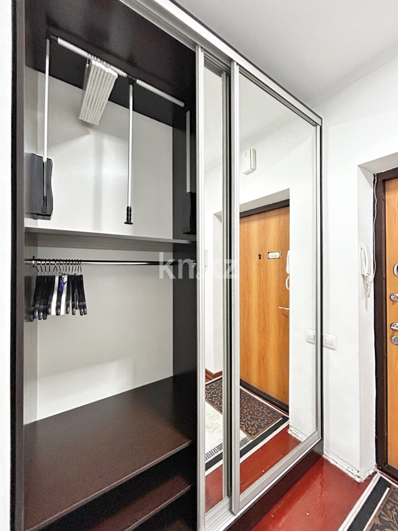 Продажа 4-комнатной квартиры, 90 м² в Алматы - фото 4