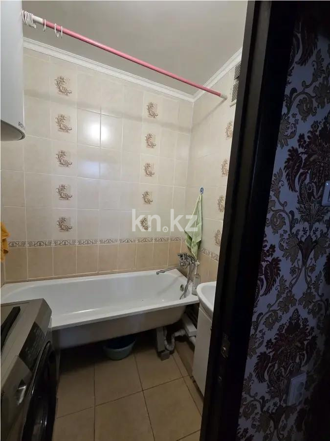 Продажа 2-комнатной квартиры, 52 м², мкр-н Орбита-1, дом  16 в Караганде - фото 2