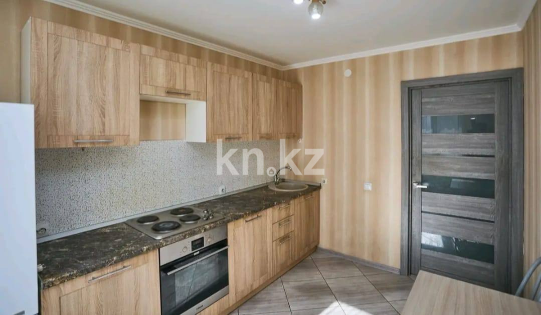 Аренда 2-комнатной квартиры, 60 м² - Аренда квартир помесячно в Казахстане - страница 3 фото 1 из 10